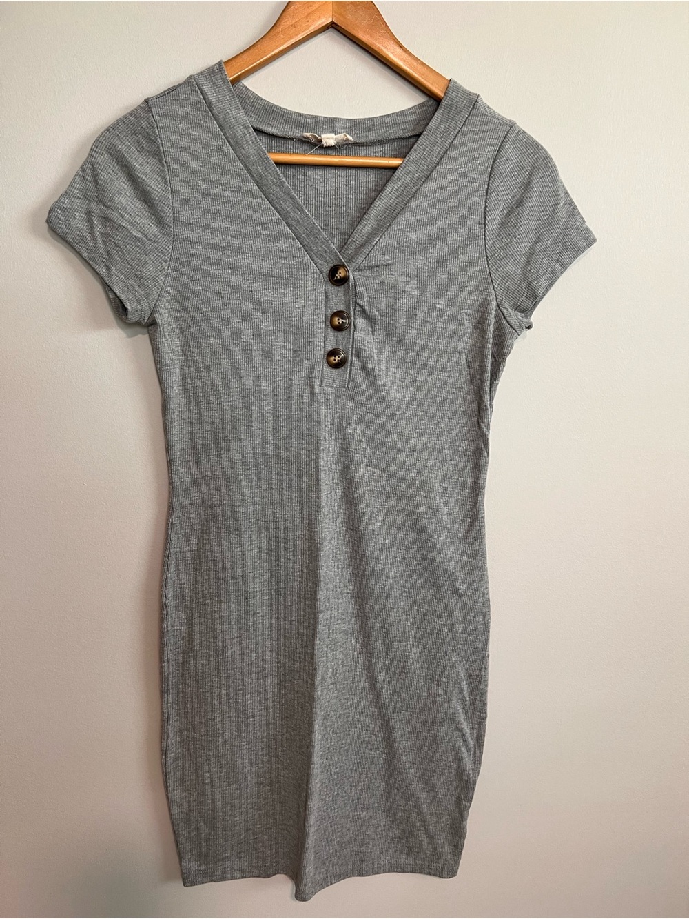 Heather Gray Short Sleeve V-Neck Button Knit dress size Small (S)